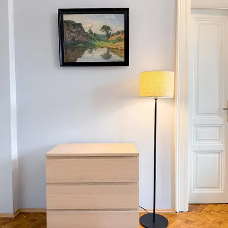 Bunny 3bdr 80 M2 * Praga